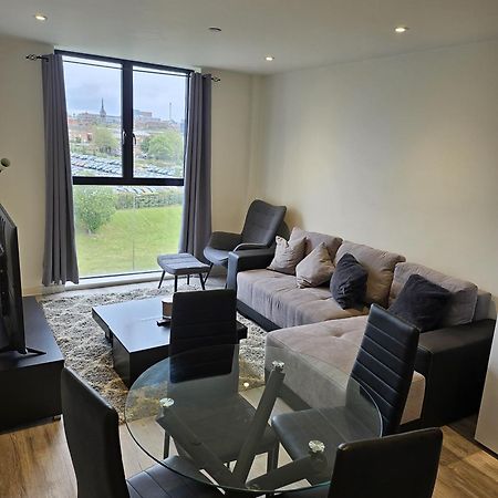 Liverpool Holiday Home ภายนอก รูปภาพ