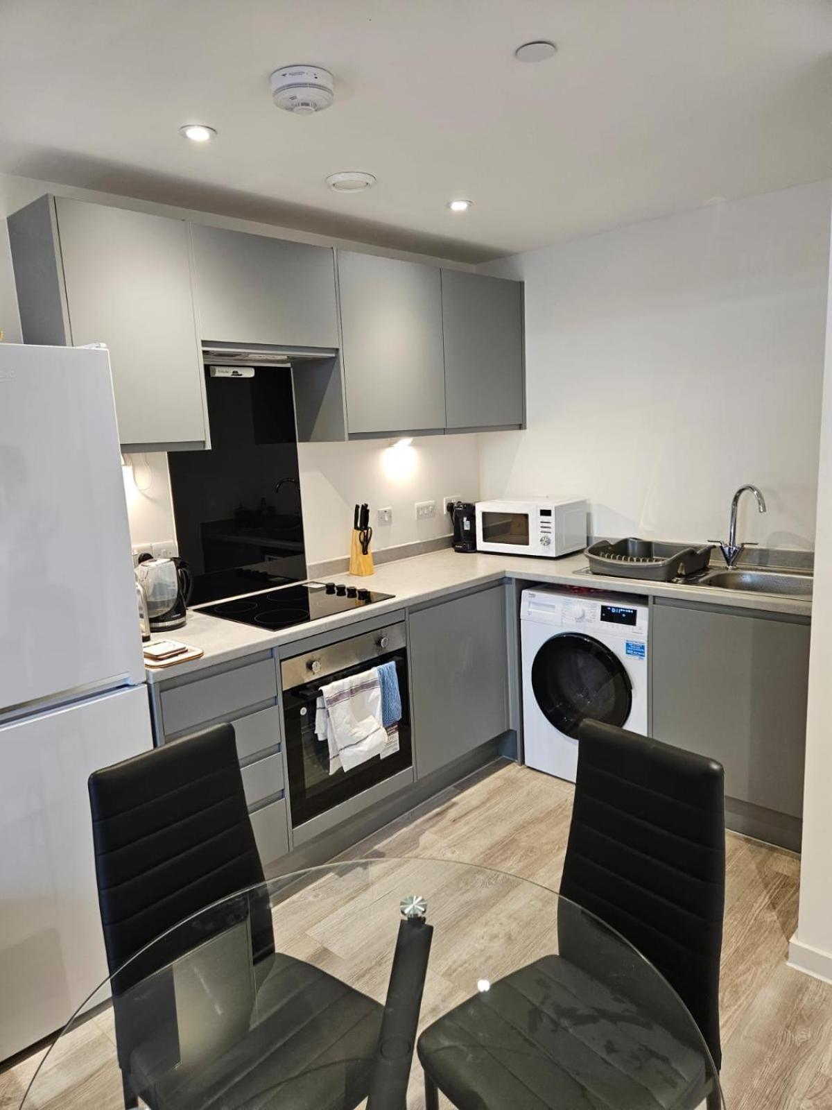Liverpool Holiday Home ภายนอก รูปภาพ